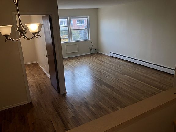 4th image of 7443 45th Ave