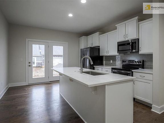 5th image of 7328 W 158th St #241