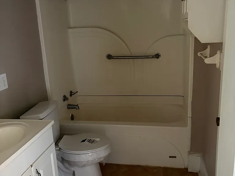 301 S Walnut St — Photo 11