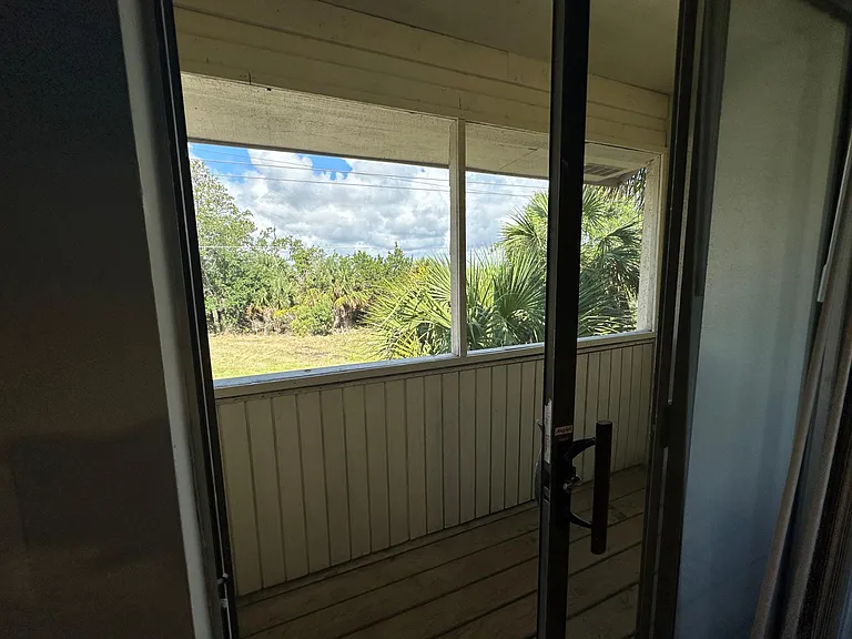 2531 Waters Edge Dr — Photo 43