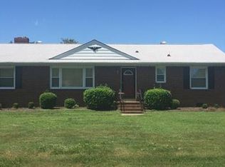 2200 Drummond Dr, Richmond, VA 23222