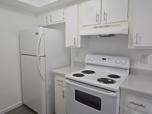 2nd image of 2330 W Lone Cactus Dr APT 203