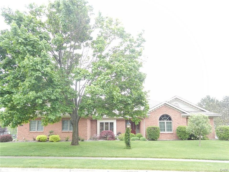 1st image of 830 Cottonwood Creek Dr