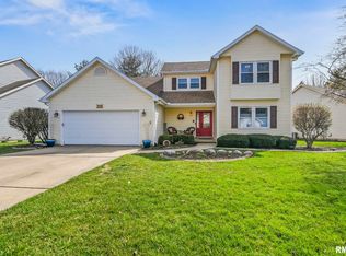 3300 Blueberry Ln, Springfield, IL 62711