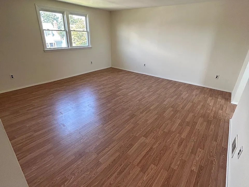 32 Gables Dr #2