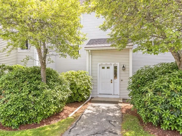 100 Merrimack Ave APT 154, Dracut, MA 01826