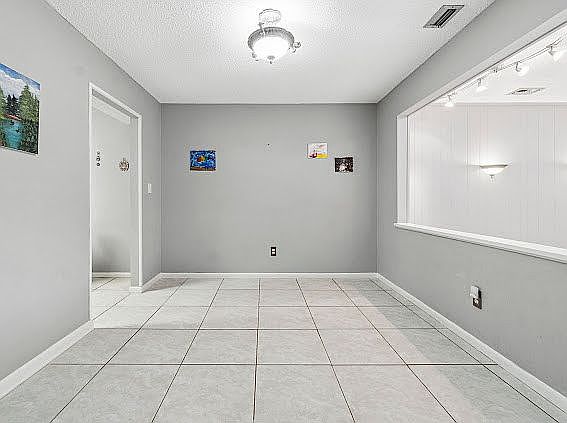 5th image of 31 Hillbrook Way #31