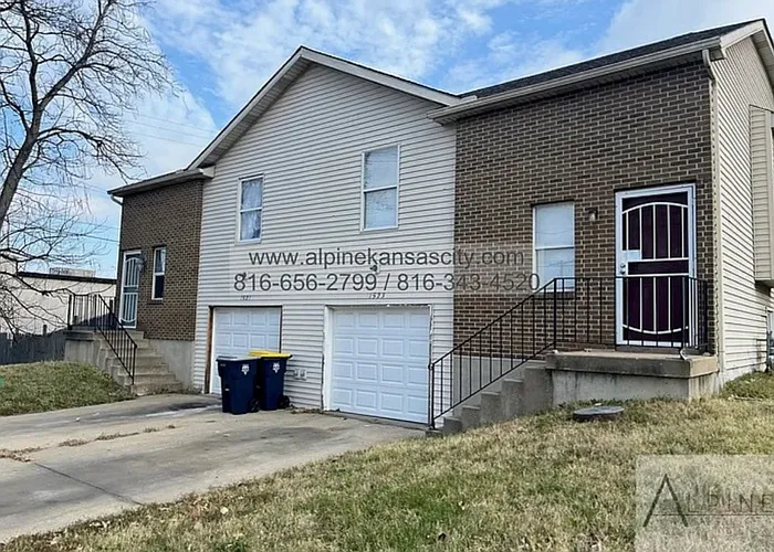 4 bed, 2.0 bath, 1200 sqft, $1,250 — Photo 2