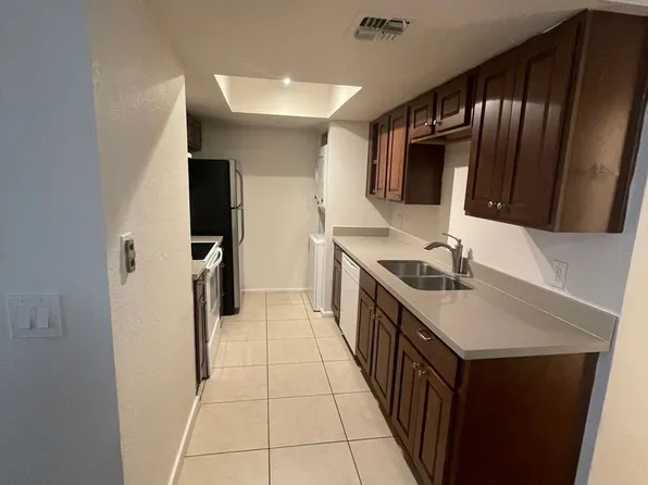 32 North, 1916 N 32nd St Unit 106, Phoenix, AZ 85008