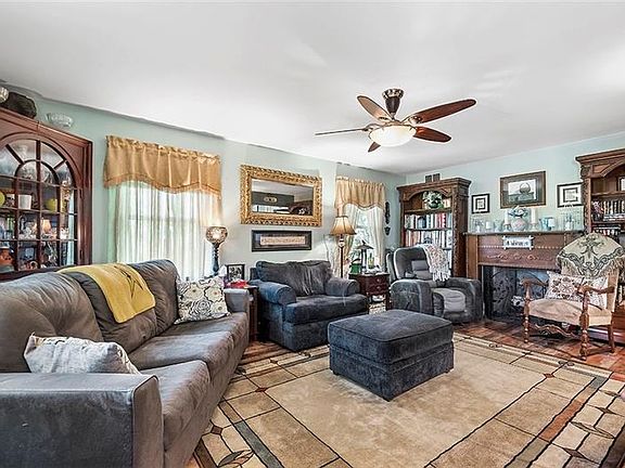 4th image of 336 Paul Dr