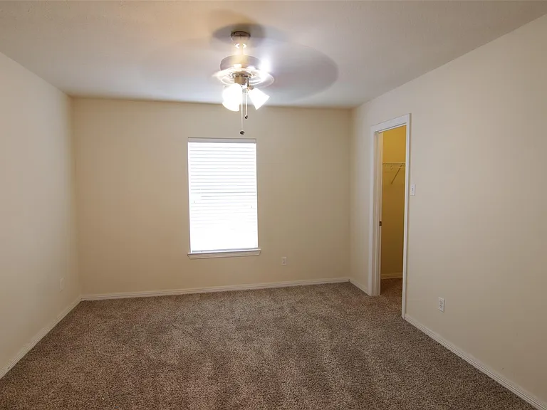 2027 Creek Run Dr — Photo 19