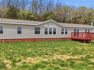 11121 Wolf Track Rd, Summers, AR 72769