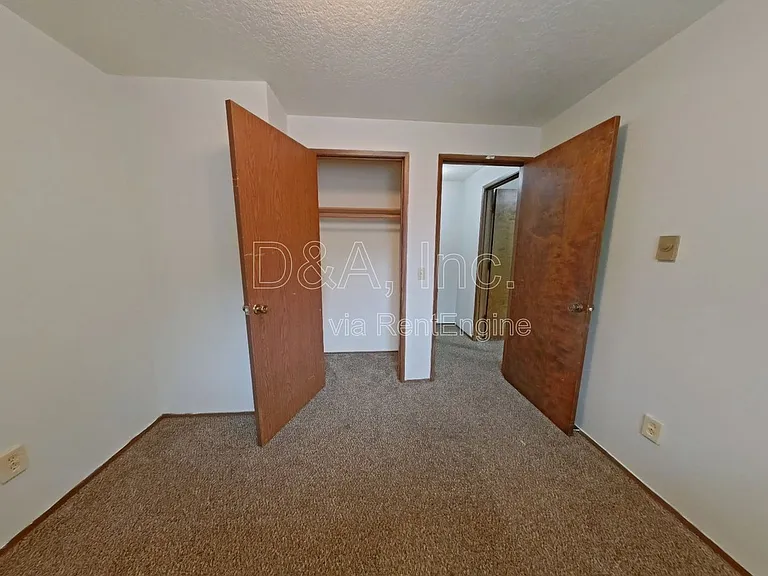1692 Del Rio Ave SE — Photo 15