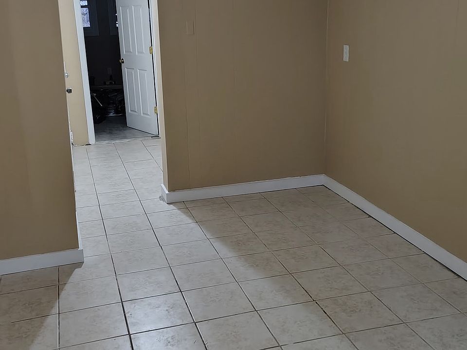 1st image of 8 Van Nostrand Ave #1