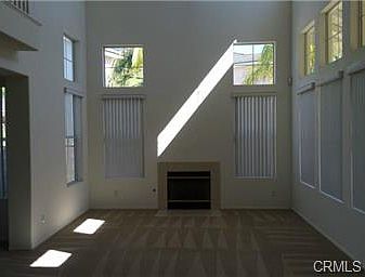 3rd image of 985 Hyde Park Ct