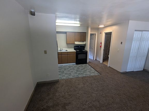 3rd image of 94 N River St #G
