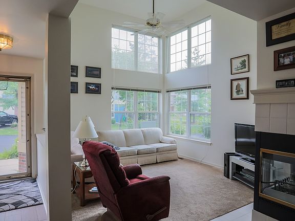 2nd image of 612 Stone Brook Ct