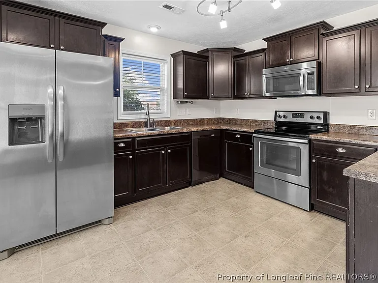 44 Schoomaker Ct — Photo 10