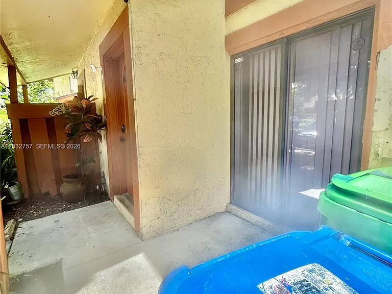 4070 Sierra Ter #4070 — Photo 4