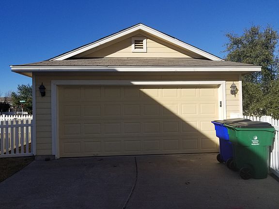 Detached garage in the back