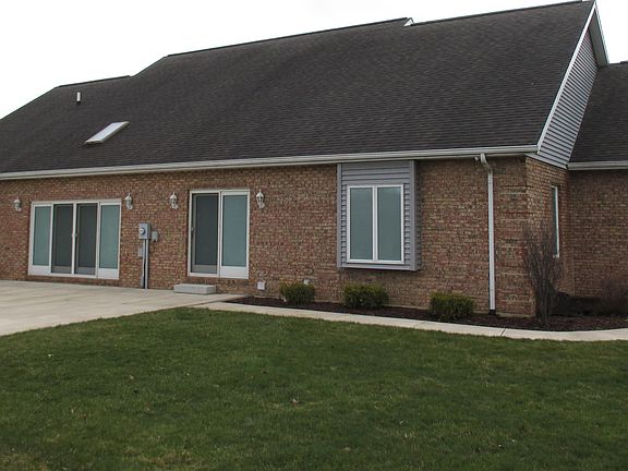5th image of 38 Canterbury Dr