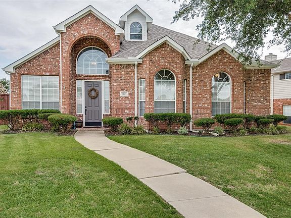 3rd image of 2448 Greenwich Dr