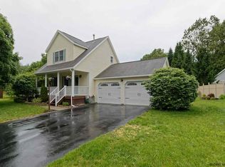 3 Chatham Ct, Gansevoort, NY 12831