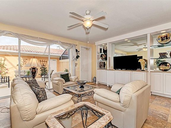 3rd image of 1742 Burgos Dr