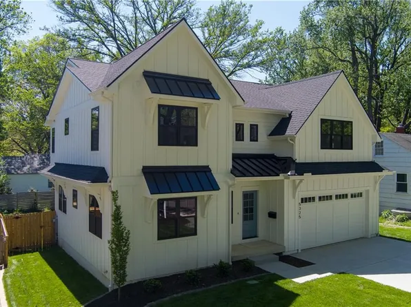 5325 W 72nd St, Prairie Village, KS 66208