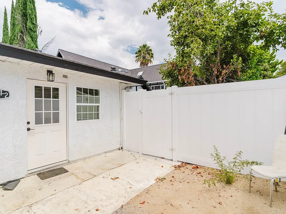 19314 Valerio St #1/2