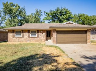 2521 S Kings Ave, Springfield, MO 65807