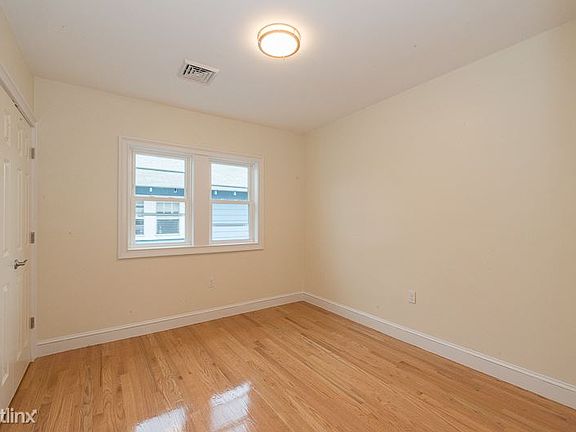 Bedroom 60 Gilbert Street Unit 2
