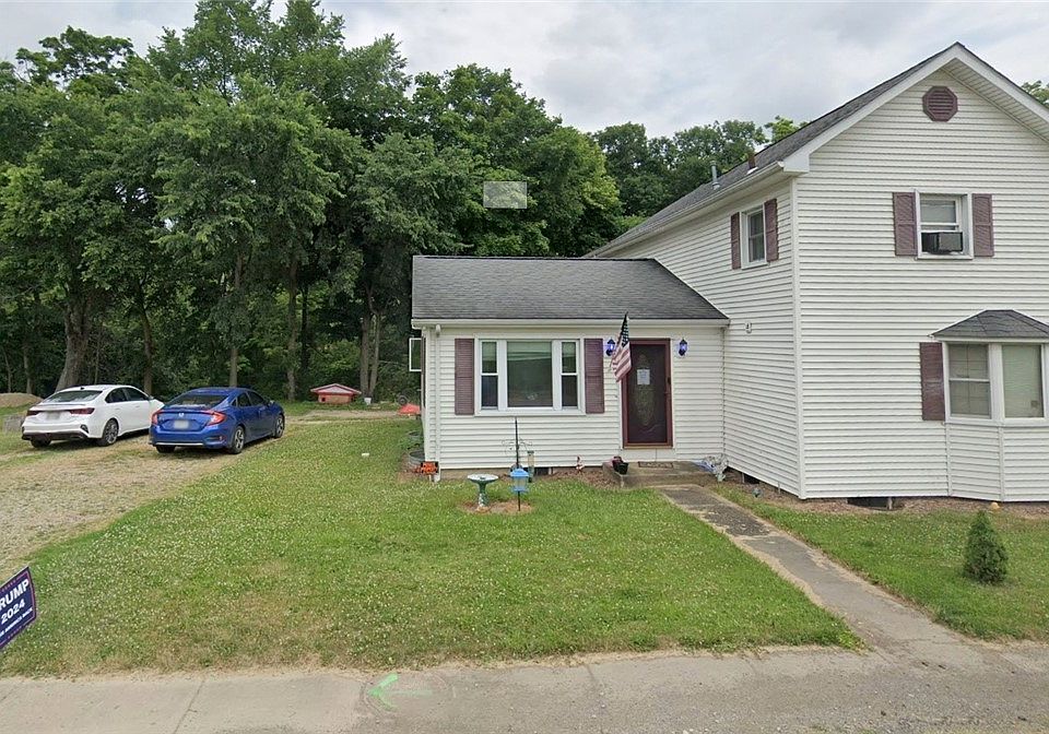1st image of 225 E Middle St