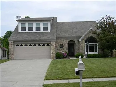 1010 Truax Comer Dr photo 1