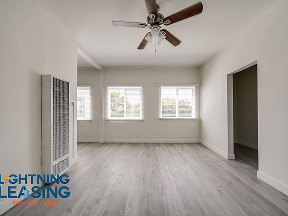 2nd image of 404 5/3 N Coronado St #206D