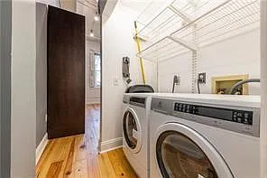 210 Walker St SW #1 — Photo 29
