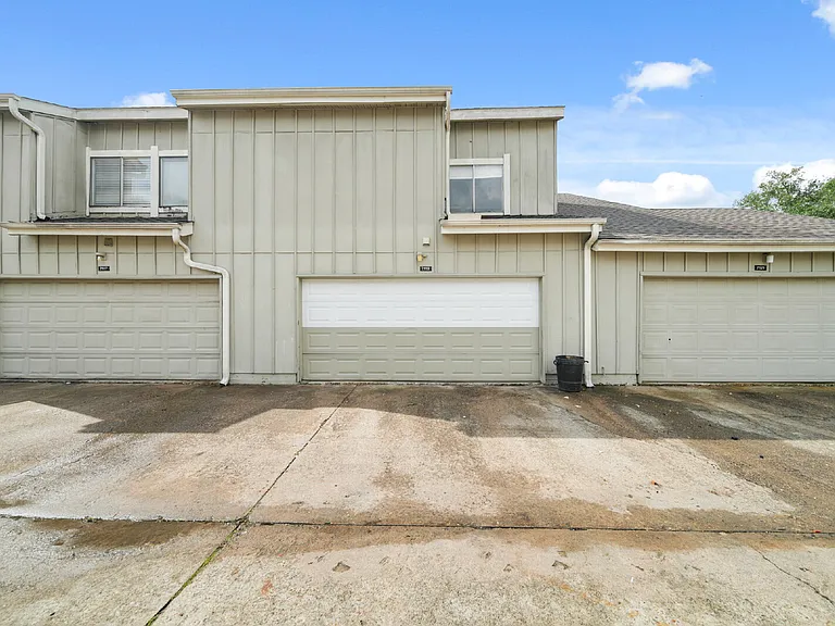 7119 Brendam Ln — Photo 10