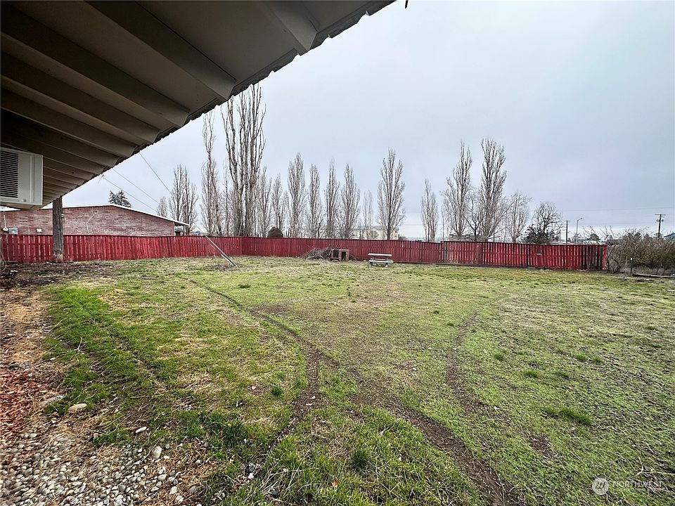 423 Offutt Drive, Moses Lake, WA 98837 Zillow