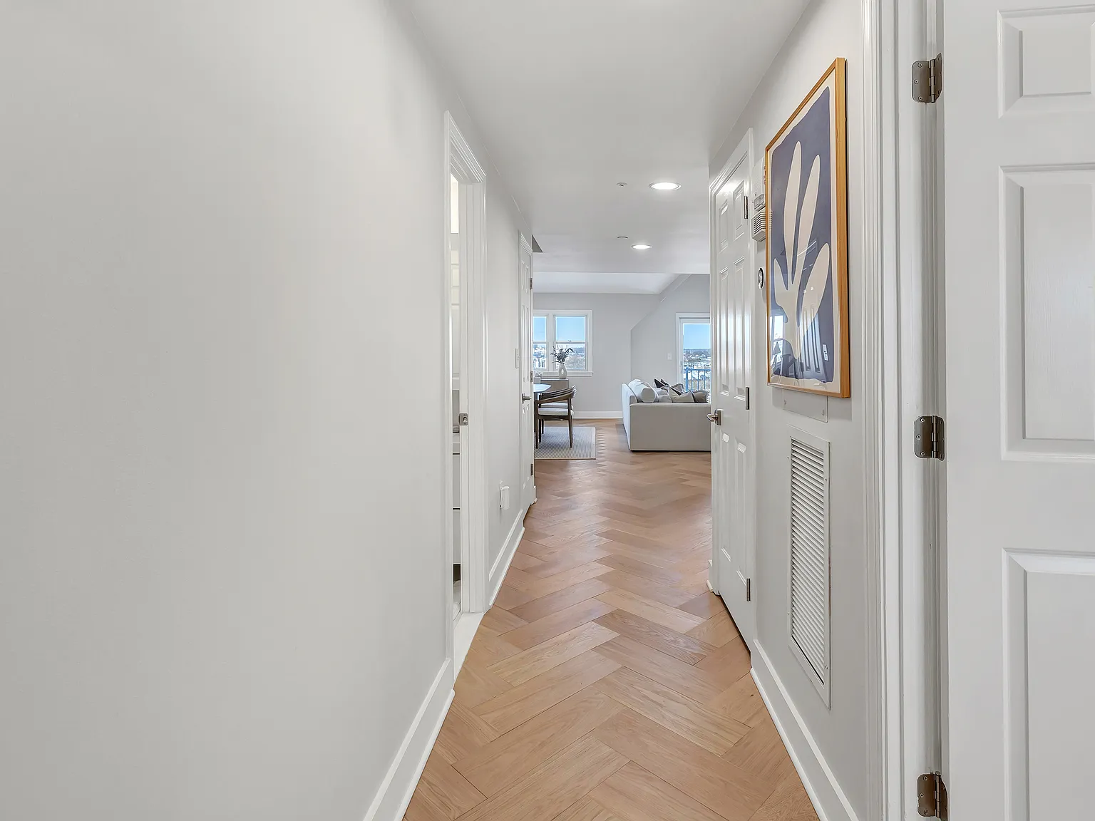 2 bed, 1455 sqft, $8,000 — Photo 4