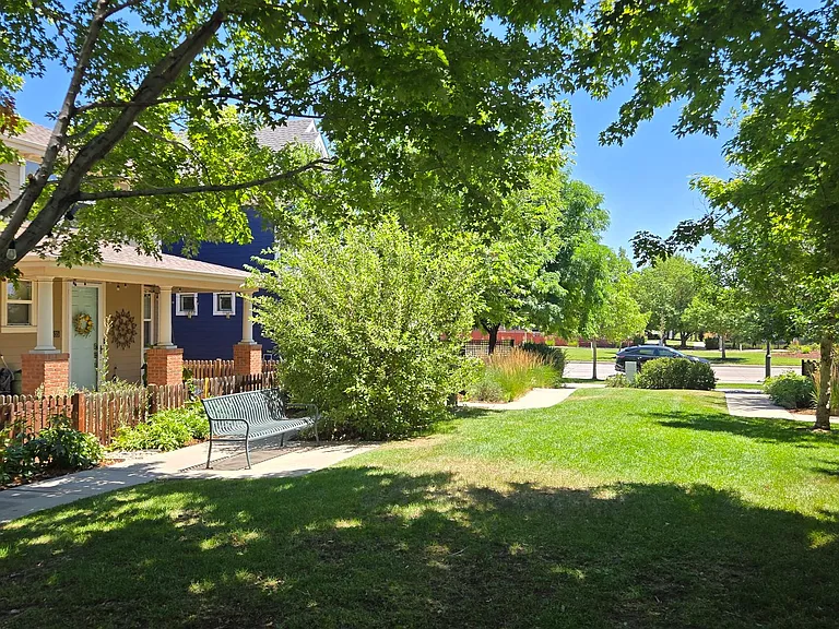 2515 Central Park Blvd — Photo 3