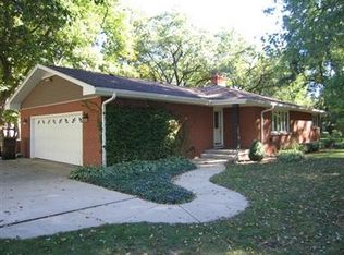 2794 E 3500s Rd, Kankakee, IL 60901