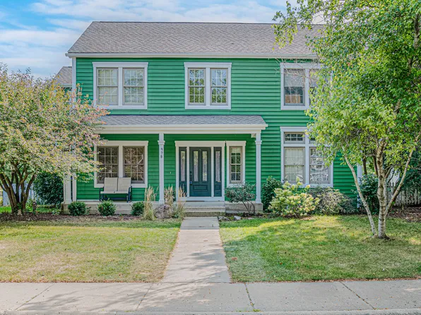 978 Mount Vernon Dr, Grayslake, IL 60030