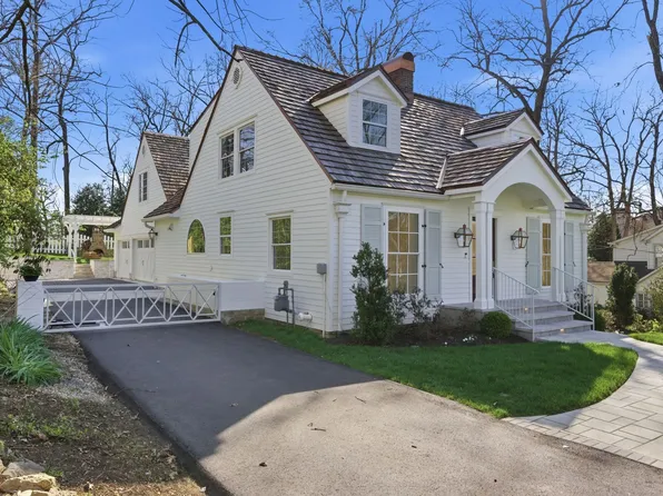 4401 Iroquois Ave, Nashville, TN 37205