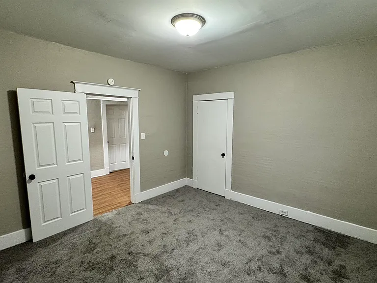 919 N Willett St — Photo 18
