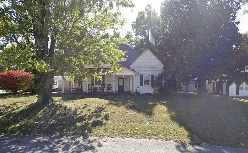 1st image of 305 E University St