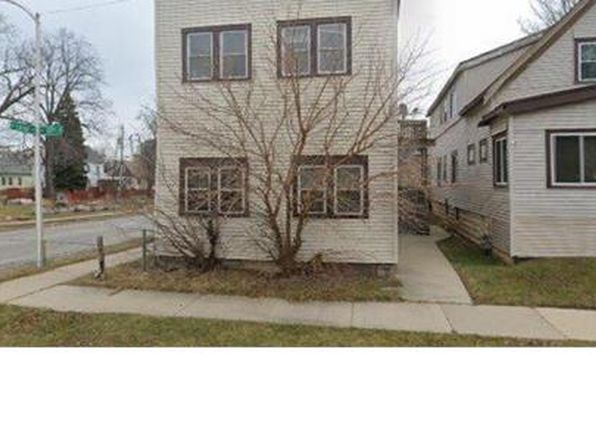 2878 N 22nd St #3