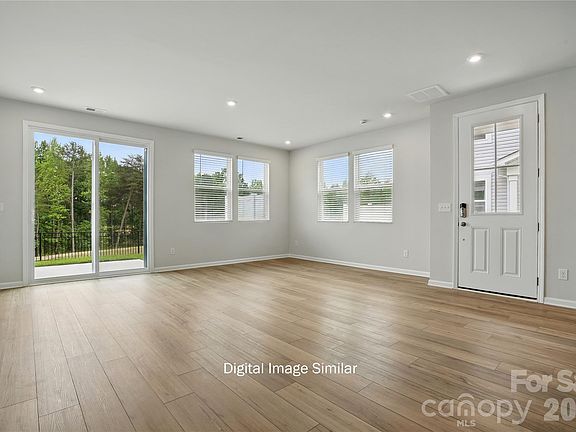 2nd image of 1300 Vibrant Rd