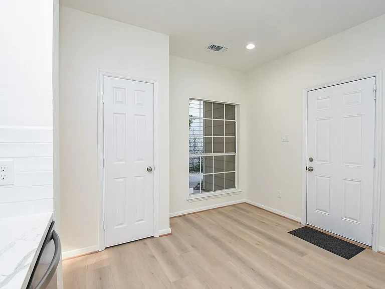 134 N Magnolia Pond Pl — Photo 18
