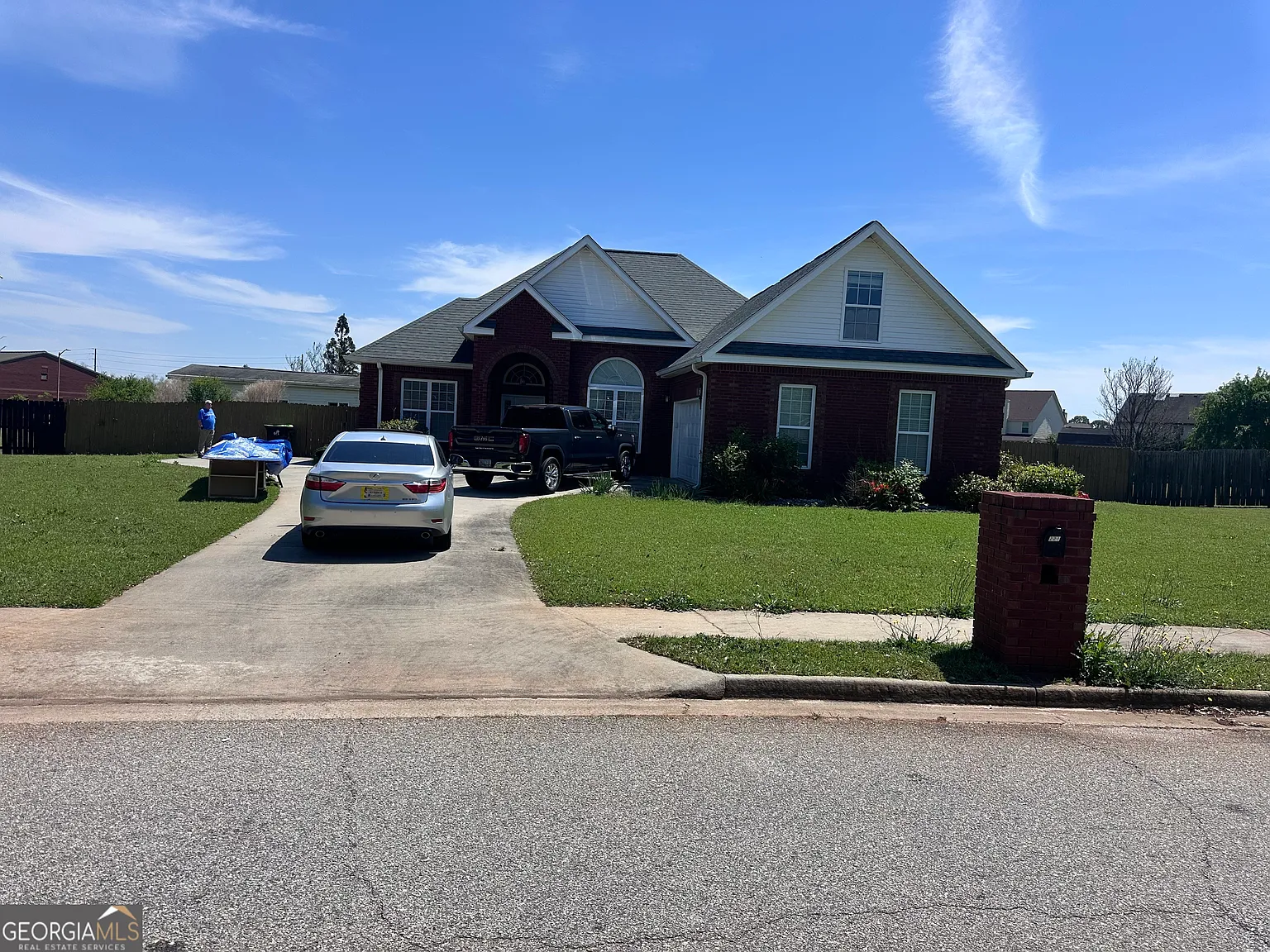 221 Loudon Hill Dr photo 1