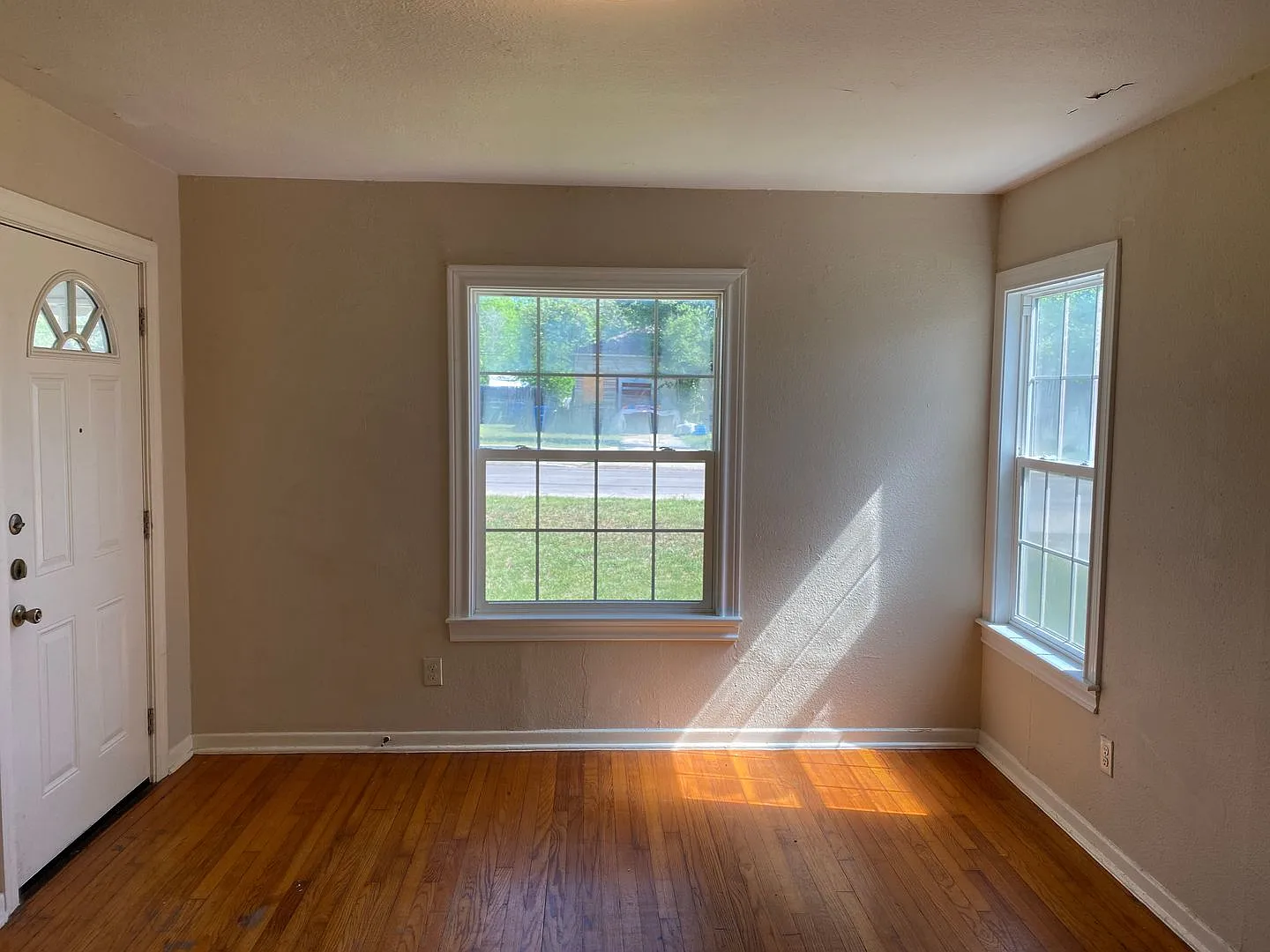 2 Bedroom/2 Bath University Park Subdivision — Photo 3